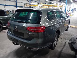 Volkswagen Passat Passat Variant (3G5) Combi 1.6 TDI 16V (DCXA) [88kW]  (08-2014/11-2020=
) picture 3