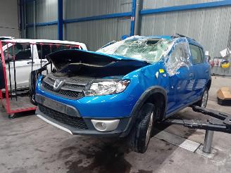 Vrakbiler auto Dacia Sandero Sandero II Hatchback 0.9 TCE 12V (H4B-A400(Euro 5)) [66kW]  (10-2012/.=
=2E.) 2015/6