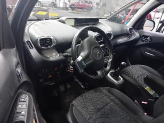 Citroën C3 C3 Picasso (SH) MPV 1.6 16V VTI 120 (EP6C(5FS)) [88kW]  (02-2009/10-20=
17) picture 5