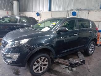 Coche siniestrado Kia Sportage Sportage (SL) Terreinwagen 1.7 CRDi 16V 4x2 (D4FD) [85kW]  (12-2010/02=
-2016) 2015
