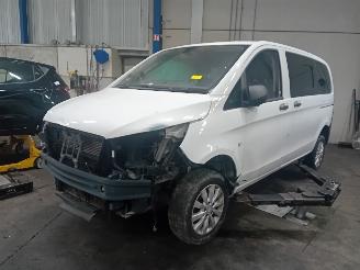 Mercedes Vito Vito Tourer (447.7) Bus 1.6 111 CDI 16V (OM622.951) [84kW]  (10-2014/.=
=2E.) picture 1