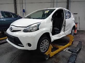 Vrakbiler auto Toyota Aygo Aygo (B10) Hatchback 1.0 12V VVT-i (1KR-FE) [50kW]  (07-2005/05-2014) 2012/0