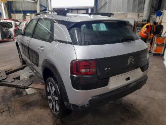Citroën C4 C4 Cactus (0B/0P) Hatchback 5-drs 1.6 Blue Hdi 100 (DV6FD(BHY)) [73kW]=
  (09-2014/06-2018) picture 4