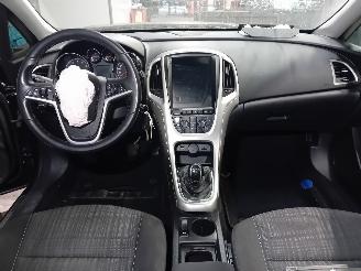 Opel Astra Astra J (PC6/PD6/PE6/PF6) Hatchback 5-drs 1.4 16V ecoFLEX (A14XER(Euro=
 5)) [74kW]  (12-2009/10-2015) picture 5