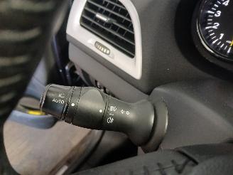 Renault Mégane Megane III Grandtour (KZ) Combi 5-drs 1.4 16V TCe 130 (H4J-700(H4J-A7)=
) [96kW]  (05-2009/02-2016) picture 15