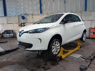 Dezmembrări autoturisme Renault Zoé Zoé (AG) Hatchback 5-drs 46kW (5AQ-601) [46kW]  (06-2012/...) 2015