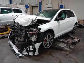 Uttjänta bilar auto Volkswagen Golf Golf VII (AUA) Hatchback 2.0 GTI 16V Performance Package (DLBA) [180kW=
]  (03-2017/08-2020) 2017/0