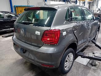 Volkswagen Polo Polo V (6R) Hatchback 1.0 12V BlueMotion Technology (CHYB) [55kW]  (01=
-2014/10-2017) picture 3