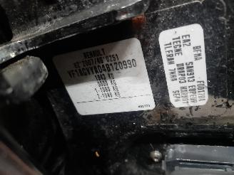 Renault Zoé Zoé (AG) Hatchback 5-drs 65kW (5AM-450(5AM-B4)) [65kW]  (06-2012/03-=
2024) picture 6