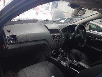 Mercedes C-klasse C (W204) Sedan 2.2 C-200 CDI 16V BlueEFFICIENCY (OM651.913) [100kW]  (=
01-2011/...) picture 5