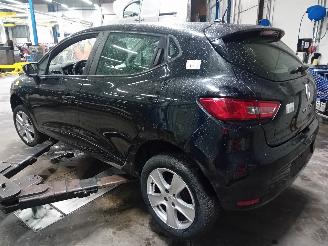 Renault Clio Clio IV (5R) Hatchback 5-drs 0.9 Energy TCE 90 12V (H4B-400(H4B-A4)) [=
66kW]  (11-2012/08-2021) picture 4