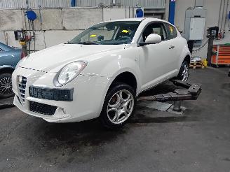 Uttjänta bilar auto Alfa Romeo MiTo MiTo (955) Hatchback 1.3 JTDm 16V Eco (199.B.4000) [62kW]  (01-2011/12=
-2015) 2011/6