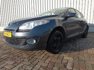 Unfallwagen Renault Mégane Megane III Berline (BZ) Hatchback 5-drs 1.2 16V TCE 115 (H5F-400(H5F-A=
4)) [85kW]  (03-2012/02-2016) 2012/7