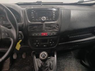 Opel Combo Combo Tour MPV 1.4 16V ecoFlex (A14FP(843.A1.000)) [70kW]  (02-2012/12=
-2018) picture 18