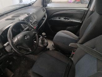 Opel Combo Combo Tour MPV 1.4 16V ecoFlex (A14FP(843.A1.000)) [70kW]  (02-2012/12=
-2018) picture 12