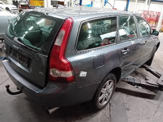 Volvo V-50 V50 (MW) Combi 2.5 T5 20V (B5254T3) [162kW]  (04-2004/12-2007) picture 3