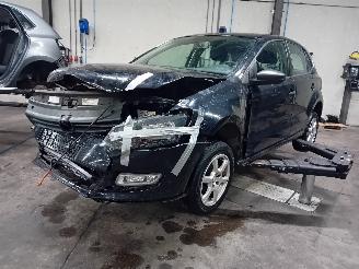 Dezmembrări autoturisme Volkswagen Polo Polo V (6R) Hatchback 1.2 12V BlueMotion Technology (CGPA(Euro 5)) [51=
kW]  (06-2009/05-2014) 2009/9