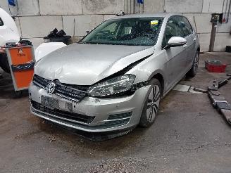 Dezmembrări autoturisme Volkswagen Golf Golf VII (AUA) Hatchback 1.2 TSI 16V (CJZA) [77kW]  (08-2012/03-2020) 2013/1