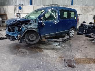 Vrakbiler auto Dacia Dokker Dokker (0S) MPV 1.2 TCE 16V (H5F-410(H5F-F4)) [85kW]  (07-2015/12-2021=
) 2017/9