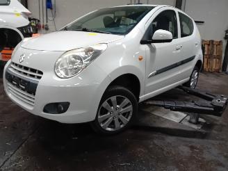 krockskadad bil auto Suzuki Alto Alto Hatchback 5-drs 1.0 12V (K10B) [50kW]  (01-2009/...) 2013/11