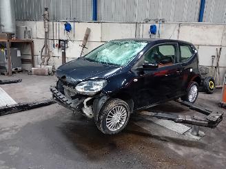skadebil auto Volkswagen Up! Up! (121) Hatchback 1.0 12V 60 (CHYE) [44kW]  (08-2011/08-2020) 2013/1