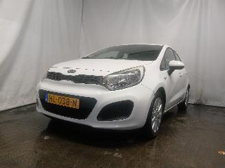 Voiture accidenté Kia Rio Rio III (UB) Hatchback 1.4 CVVT 16V (G4FA) [80kW]  (09-2011/12-2017) 2011/9