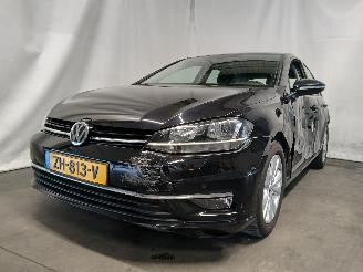 Coche accidentado Volkswagen Golf Golf VII (AUA) Hatchback 1.0 TSI 12V BlueMotion (DKRF) [85kW]  (05-201=
5/08-2020) 2019/5