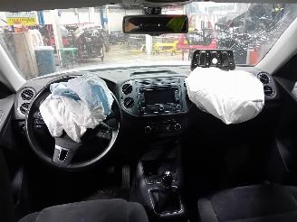 Volkswagen Tiguan Tiguan (5N1/2) SUV 1.4 TSI 16V (CAXA(Euro 5)) [90kW]  (08-2010/07-2018=
) picture 5