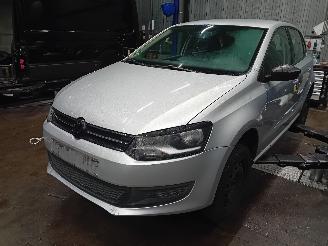 Volkswagen Polo Polo V (6R) Hatchback 1.2 12V BlueMotion Technology (CGPA(Euro 5)) [51=
kW]  (06-2009/05-2014) picture 1