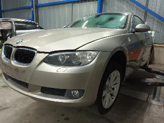 Coche siniestrado BMW 3-serie 3 serie (E93) Cabrio 320i 16V (N43-B20A) [125kW]  (03-2007/10-2013) 2007/5