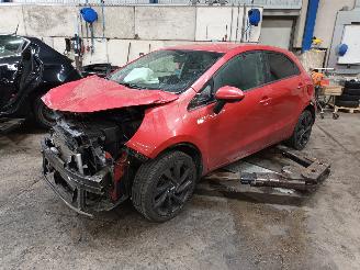 skadebil auto Kia Rio Rio III (UB) Hatchback 1.2 CVVT 16V (G4LA) [62kW]  (09-2011/12-2017) 2016/2