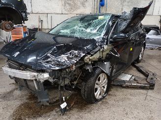Uttjänta bilar auto Peugeot 308 308 SW (L4/L9/LC/LJ/LR) Combi 5-drs 1.2 12V e-THP PureTech 130 (EB2DTS=
(HNY)) [96kW]  (03-2014/06-2021) 2015/2