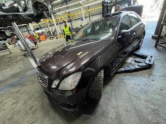 Salvage car Mercedes E-klasse E (W212) Sedan E-300 BlueTec Hybrid V6 24V (OM651.924(Euro 5; Euro 6))=
 [150kW]  (12-2011/12-2016) 2012/11