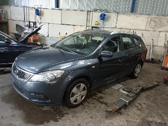 Uttjänta bilar auto Kia Cee d Cee'd Sporty Wagon (EDF) Combi 1.4 16V (G4FAI) [80kW]  (09-2009/12-201=
2) 2010/11