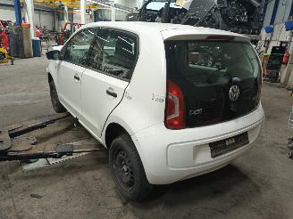 Volkswagen Up! Up! (121) Hatchback 1.0 12V 60 (CHYA) [44kW]  (08-2011/08-2020) picture 4
