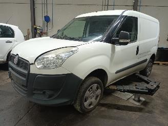 Vrakbiler auto Fiat Doblo Doblo Cargo (263) Van 1.3 D Multijet (199.A.3000) [66kW]  (02-2010/12-=
2023) 2011/10