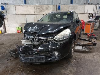 Salvage car Renault Clio Clio IV Estate/Grandtour (7R) Combi 5-drs 0.9 Energy TCE 90 12V (H4B-4=
00(H4B-A4)) [66kW]  (01-2013/08-2021) 2014/3