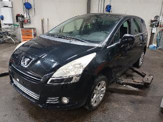 Uttjänta bilar auto Peugeot 5008 5008 I (0A/0E) MPV 1.6 VTI 16V (EP6C(5FS)) [88kW]  (09-2009/03-2017) 2011/10