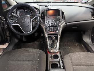 Opel Astra Astra J (PC6/PD6/PE6/PF6) Hatchback 5-drs 1.6 16V (A16XER(Euro 5)) [85=
kW]  (12-2009/10-2015) picture 5