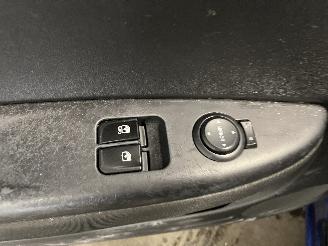 Hyundai I-20 i20 Hatchback 1.2i 16V (G4LA) [63kW]  (03-2012/12-2015) picture 13