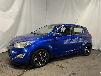 Hyundai I-20 i20 Hatchback 1.2i 16V (G4LA) [63kW]  (03-2012/12-2015) picture 3