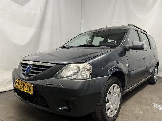 skadebil auto Dacia Logan Logan MCV I (KS) Combi 1.6 (K7M-710) [64kW]  (02-2007/06-2013) 2008/4