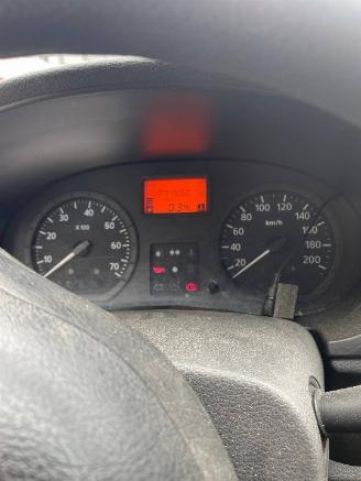 Dacia Logan Logan MCV I (KS) Combi 1.6 (K7M-710) [64kW]  (02-2007/06-2013) picture 2