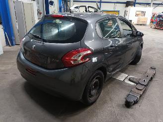 Peugeot 208 208 I (CA/CC/CK/CL) Hatchback 1.2 Vti 12V PureTech 82 (EB2F(HMZ)) [60k=
W]  (03-2012/12-2019) picture 3