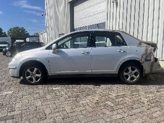 Nissan Tiida Tiida (C11X) Hatchback 1.6 16V (HR16DE) [81kW]  (09-2007/12-2011) picture 4