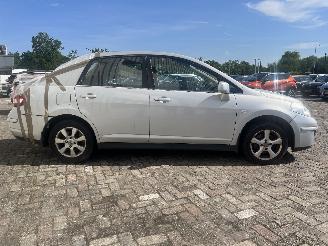 Nissan Tiida Tiida (C11X) Hatchback 1.6 16V (HR16DE) [81kW]  (09-2007/12-2011) picture 9