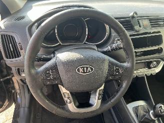 Kia Rio Rio III (UB) Hatchback 1.1 CRDi VGT 12V (D3FA) [55kW]  (09-2011/12-201=
7) picture 20