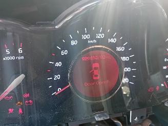 Kia Rio Rio III (UB) Hatchback 1.1 CRDi VGT 12V (D3FA) [55kW]  (09-2011/12-201=
7) picture 2