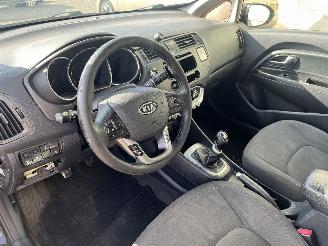 Kia Rio Rio III (UB) Hatchback 1.1 CRDi VGT 12V (D3FA) [55kW]  (09-2011/12-201=
7) picture 26
