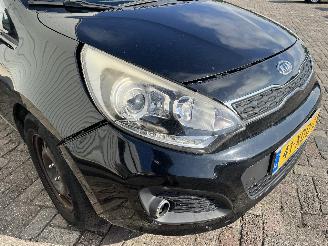 Kia Rio Rio III (UB) Hatchback 1.1 CRDi VGT 12V (D3FA) [55kW]  (09-2011/12-201=
7) picture 10